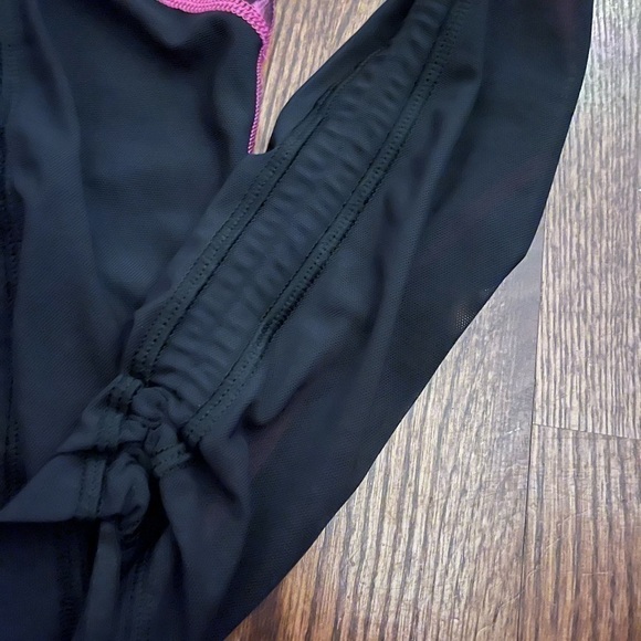 LULULEMON Sweaty Endeavor Tight. Size 4 - Picture 8 of 8